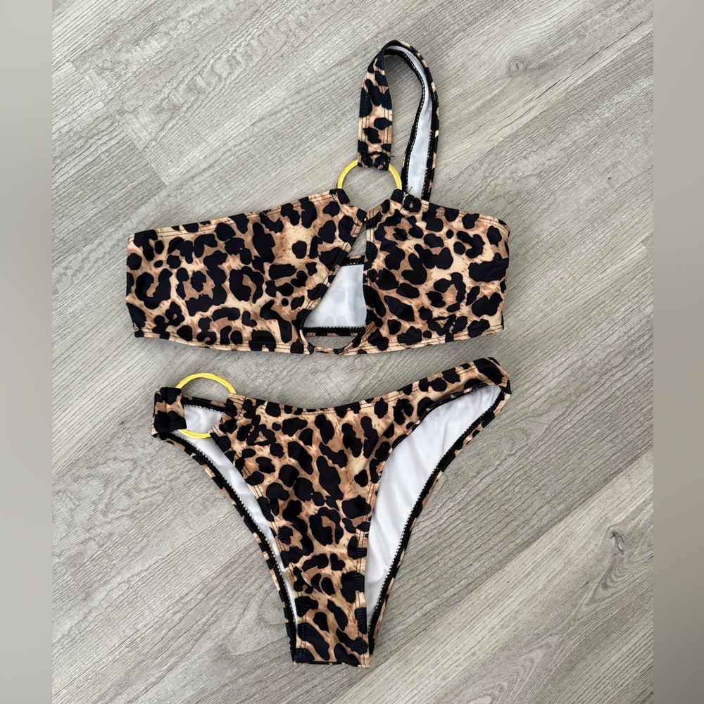 Leopard Print Bikini Cutout One shoulder strap